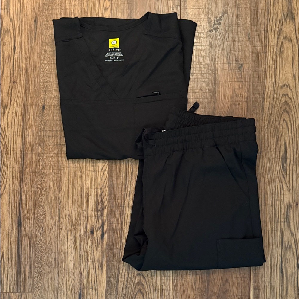 WonderWink Classic Black Scrub Ensemble